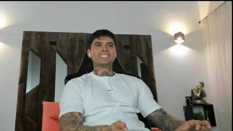 mateo_dilucajs1 online show from November 4, 10:03 am