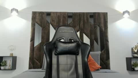 mateo_dilucajs1 online show from November 27, 10:06 am