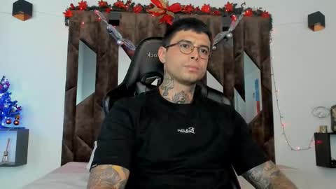 mateo_dilucajs1 online show from December 21, 9:22 pm