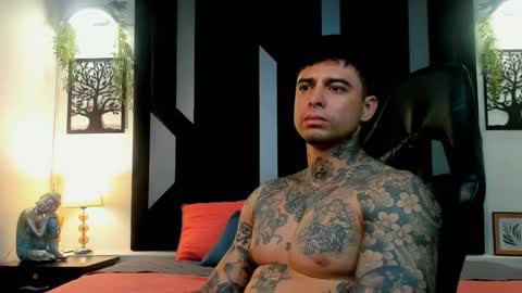 mateo_dilucajs1 online show from January 15, 11:30 pm