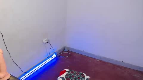 Snapshot of mateo_nick chatting on February 11, 6:13 pm Mateo and Noah online show from February 11, 6:13 pm