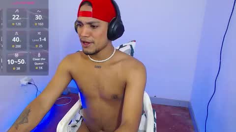 Snapshot of mateo_nick chatting on February 12, 5:30 pm Mateo and Noah online show from February 12, 5:30 pm