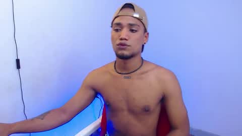 Snapshot of mateo_nick chatting on February 28, 6:31 pm Mateo and Noah online show from February 28, 6:31 pm