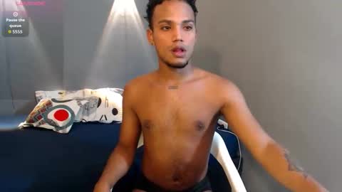 Snapshot of mateo_nick chatting on March 31, 5:46 pm Mateo and Noah online show from March 31, 5:46 pm