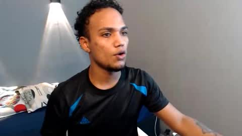 Snapshot of mateo_nick chatting on April 11, 5:28 pm Mateo and Noah online show from April 11, 5:28 pm