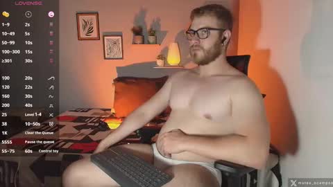 Snapshot of mateo_ocampo chatting on October 9, 9:02 pm Mateo Ocampo online show from October 9, 9:02 pm