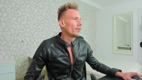 MateoBenjamin online show from December 2, 6:54 pm