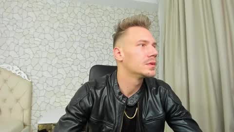 MateoBenjamin online show from December 21, 4:57 pm