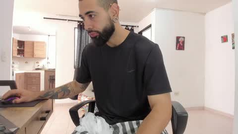 Matheus     online show from April 17, 2:20 pm