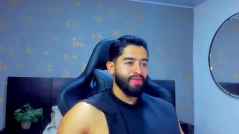 Mathew Flintt  online show from December 14, 9:41 pm