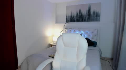 Mathew online show from October 24, 7:43 pm