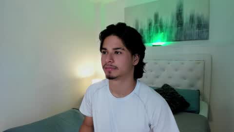 Mathew online show from January 8, 6:43 pm