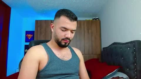 Snapshot of mathewhot3 chatting on November 28, 6:16 am mathewhot3 online show from November 28, 6:16 am