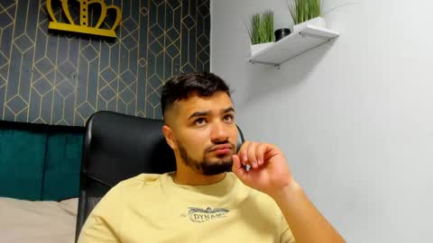Snapshot of mathews_colton1 chatting on May 6, 12:10 pm Mathews online show from May 6, 12:10 pm