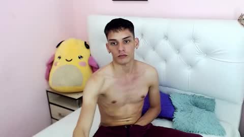 mathews_hot21 online show from September 12, 4:29 pm