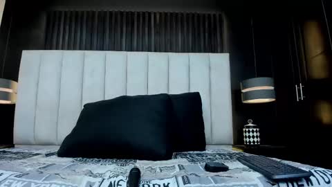 mathilda_liz online show from February 25, 12:59 pm