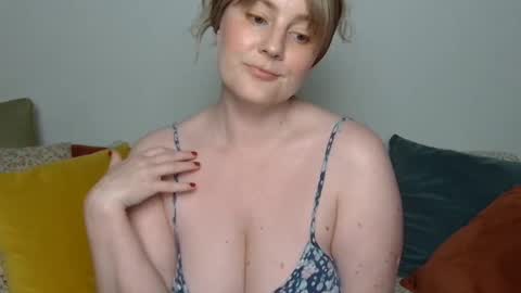 mathilde_solveig online show from October 25, 4:46 pm