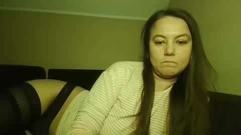 Snapshot of mati1da chatting on November 19, 11:49 pm Matild online show from November 19, 11:49 pm