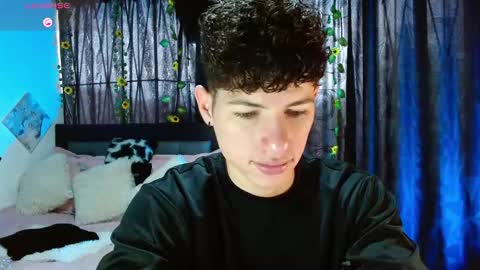     online show from April 3, 6:50 pm