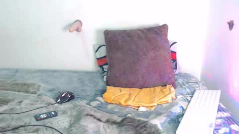 matraves online show from January 9, 8:54 pm