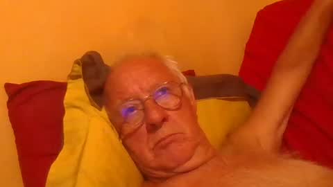 Snapshot of matricule4246 chatting on June 29, 12:06 am joyaam79 online show from June 29, 12:06 am
