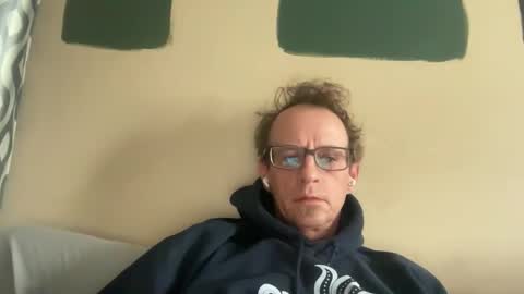 Snapshot of matt31313131 chatting on April 12, 4:23 pm matt31313131 online show from April 12, 4:23 pm