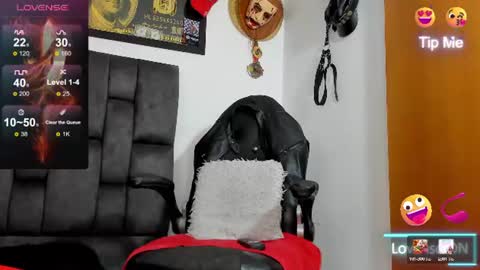 Snapshot of matt_rodriguez92 chatting on June 21, 10:51 am matt rodriguez92 online show from June 21, 10:51 am