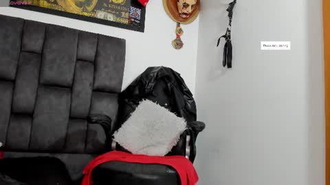 Snapshot of matt_rodriguez92 chatting on July 6, 9:39 am matt rodriguez92 online show from July 6, 9:39 am