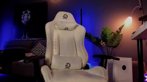 Matt online show from March 11, 8:42 am