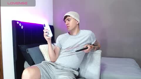 ---Matteo--- online show from March 11, 11:00 pm