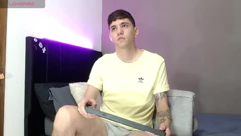 ---Matteo--- online show from April 12, 3:44 am