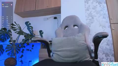 Mateo online show from February 3, 10:15 pm