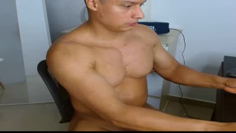 matteo_fit online show from September 22, 4:03 am