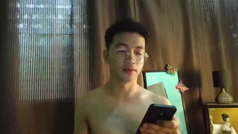 Snapshot of matthew_1209 chatting on September 16, 3:07 am matthew_1209 online show from September 16, 3:07 am