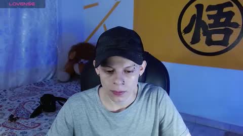 Snapshot of matthewboy_ chatting on December 5, 4:31 am MatthewBoy online show from December 5, 4:31 am