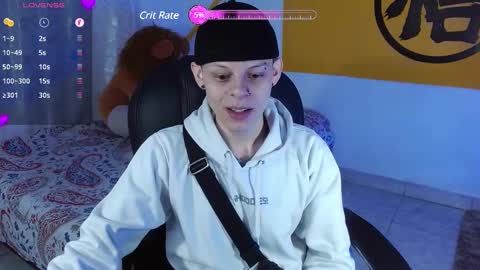 Snapshot of matthewboy_ chatting on December 7, 5:26 am MatthewBoy online show from December 7, 5:26 am