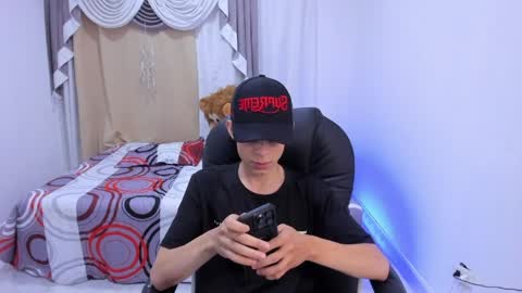 MatthewBoy online show from May 6, 3:46 am