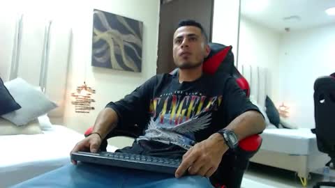 Matthew online show from December 1, 9:20 pm