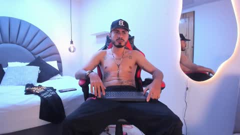 Matthew online show from February 21, 9:43 am