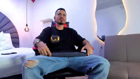 Matthew online show from March 27, 1:00 am