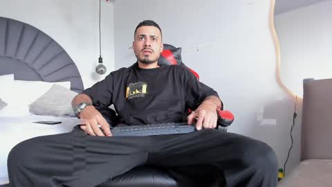 Matthew online show from March 29, 6:30 pm