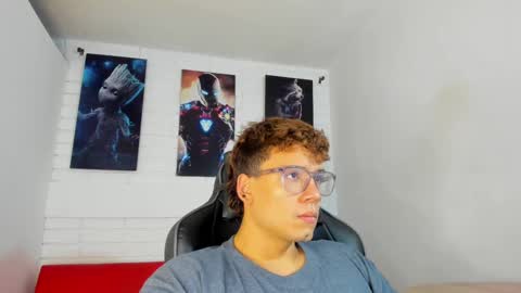 Snapshot of matthewfire1 chatting on October 25, 12:34 pm matthew online show from October 25, 12:34 pm