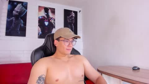 Snapshot of matthewfire1 chatting on November 7, 9:37 pm matthew online show from November 7, 9:37 pm