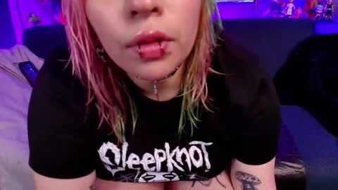 Snapshot of matti_sofia chatting on February 20, 11:32 am TATIANA AND ROUS online show from February 20, 11:32 am