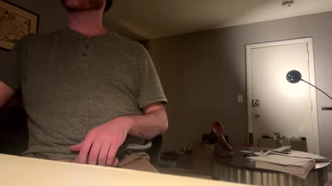 Snapshot of mattiufr chatting on December 15, 4:17 am Matt online show from December 15, 4:17 am