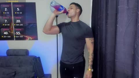 mattsaill_ online show from October 7, 11:40 am