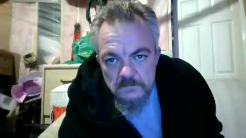 Snapshot of mattstanley424955 chatting on February 19, 4:08 am mattstanley424955 online show from February 19, 4:08 am