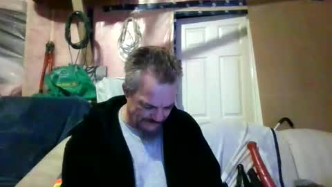 Snapshot of mattstanley424955 chatting on February 23, 3:59 am mattstanley424955 online show from February 23, 3:59 am