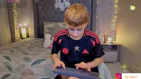 matty_spark online show from December 18, 1:50 pm