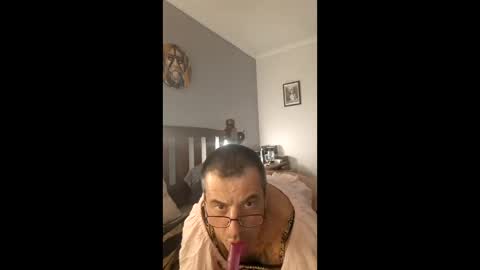 mattyemuegg online show from April 8, 3:23 pm